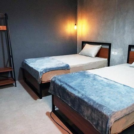 Hostel 18 Pasangan Butuh Surat Nikah باندونج المظهر الخارجي الصورة