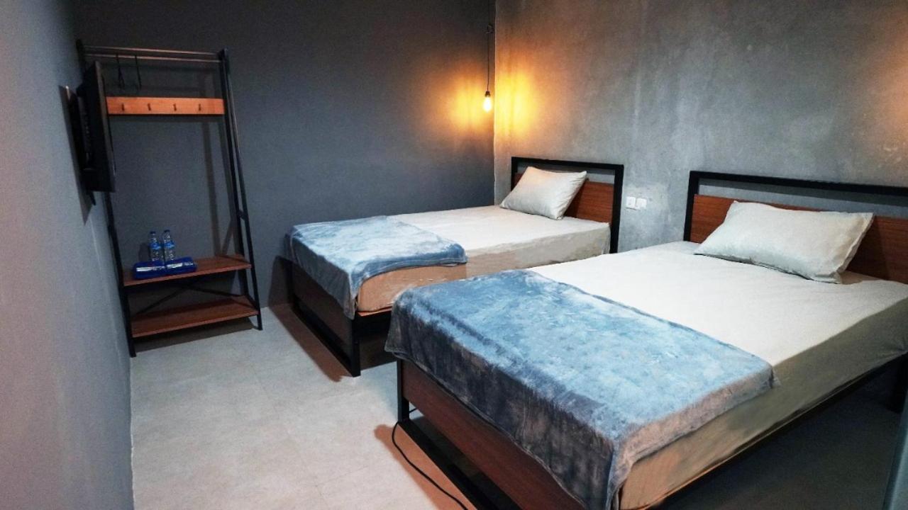 Hostel 18 Pasangan Butuh Surat Nikah باندونج المظهر الخارجي الصورة