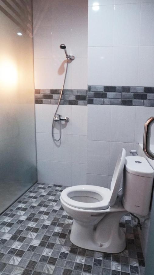 Hostel 18 Pasangan Butuh Surat Nikah باندونج المظهر الخارجي الصورة